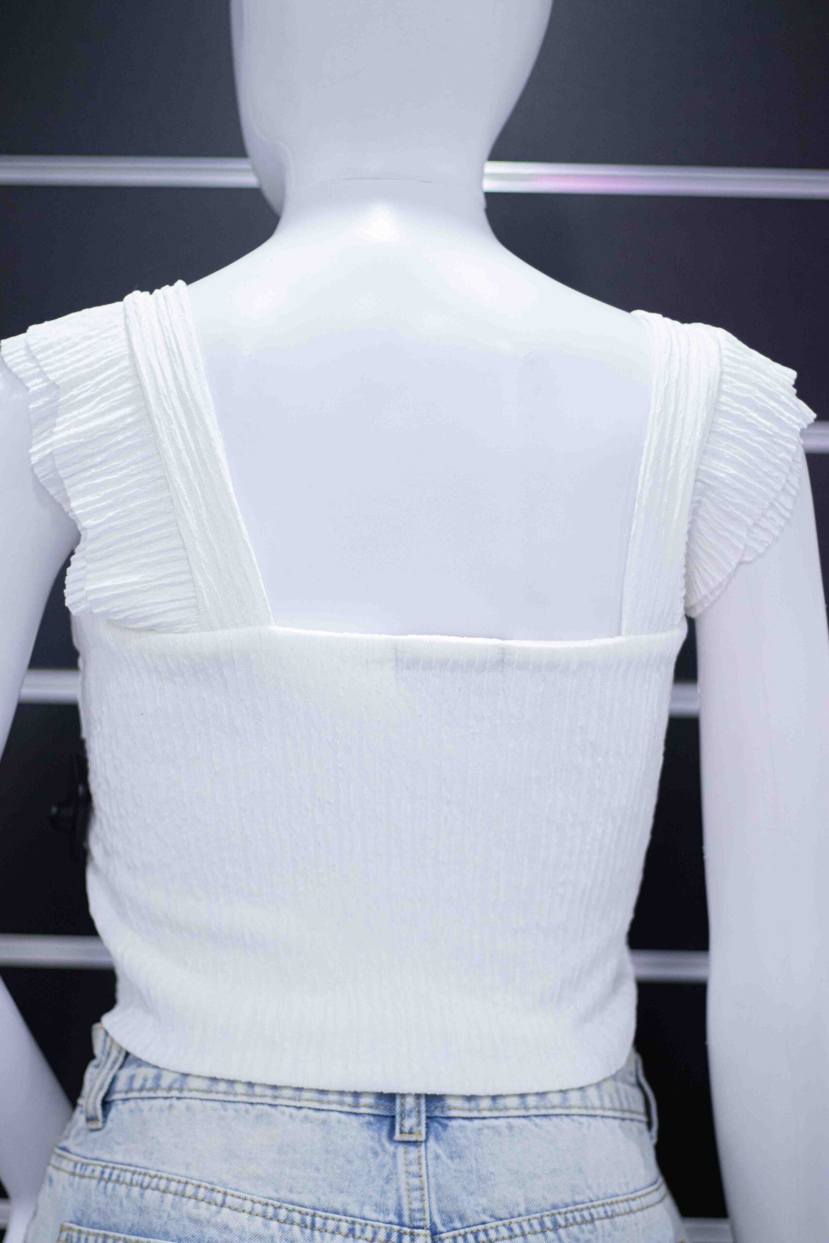 Front and sleeve gather top - Image 11