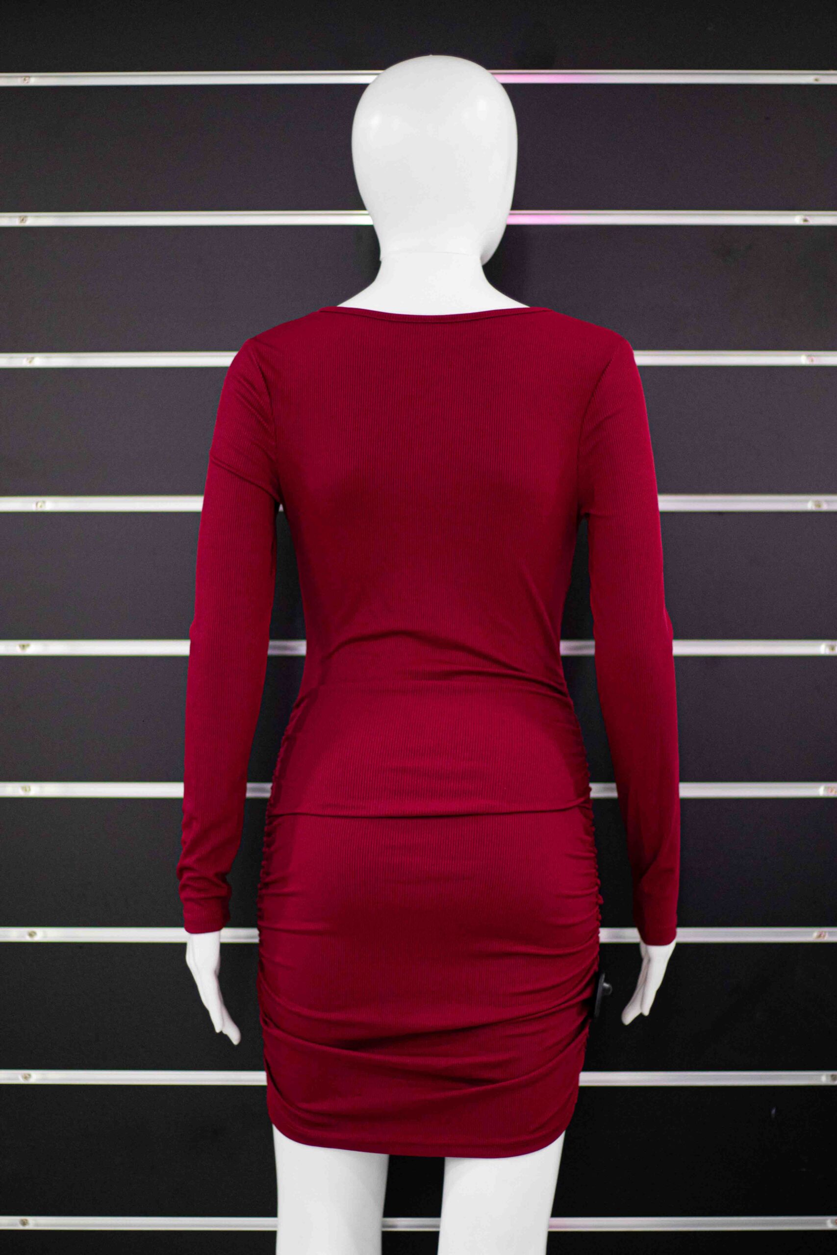 red front neck open bodycon dress - Image 5