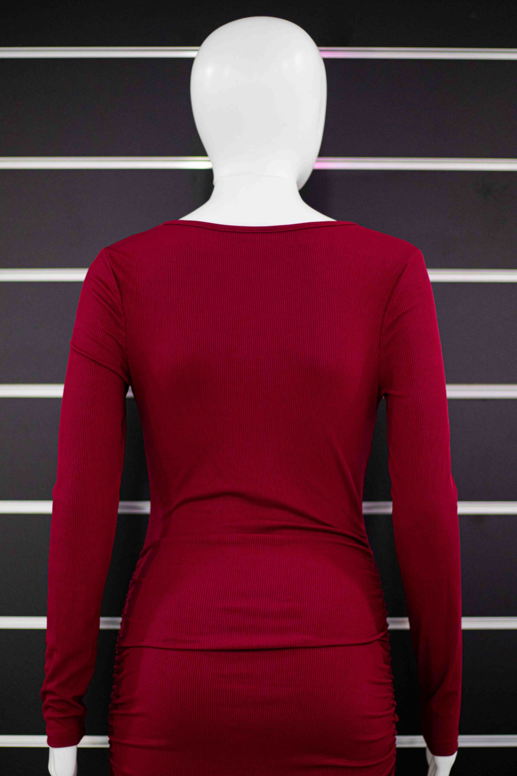 red front neck open bodycon dress - Image 4