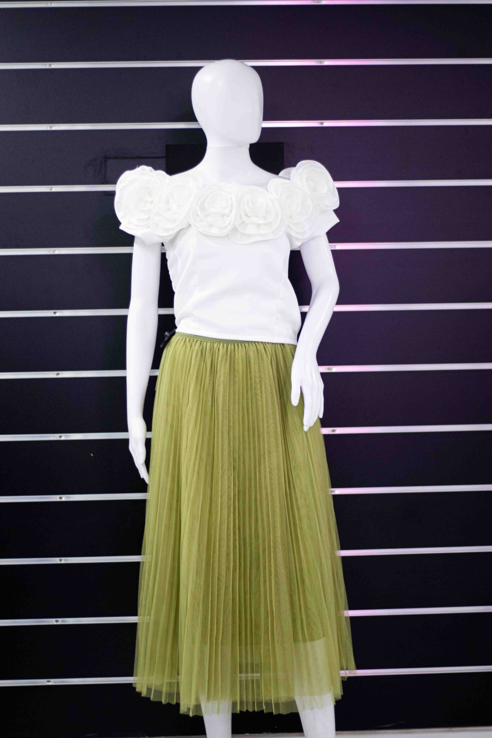 fluffy long skirt