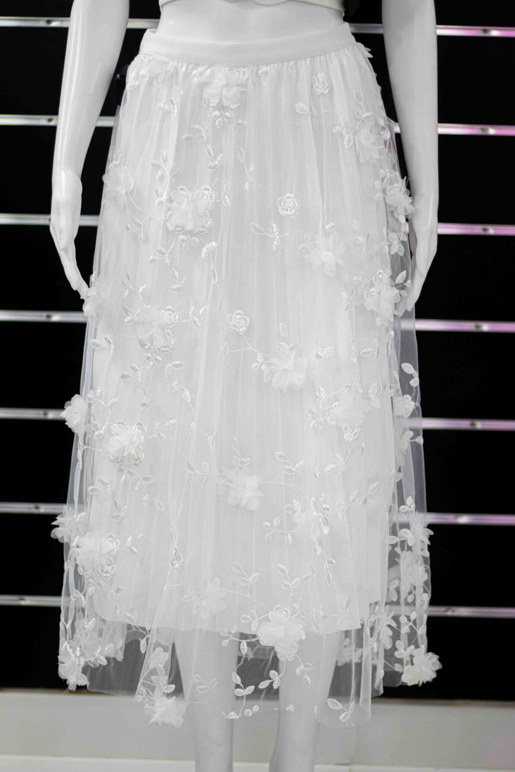 Floral net long skirt - Image 4