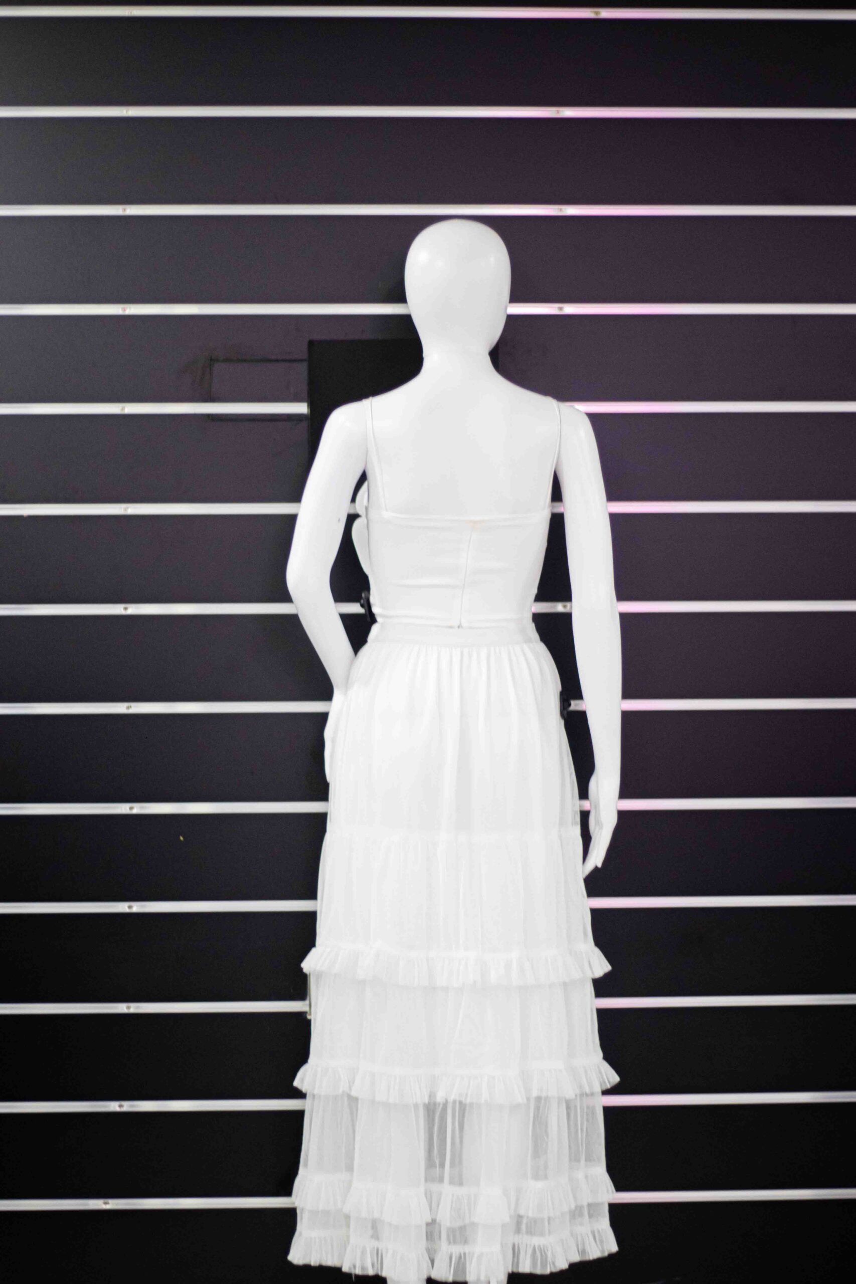 white half fluffy skirt - Image 4